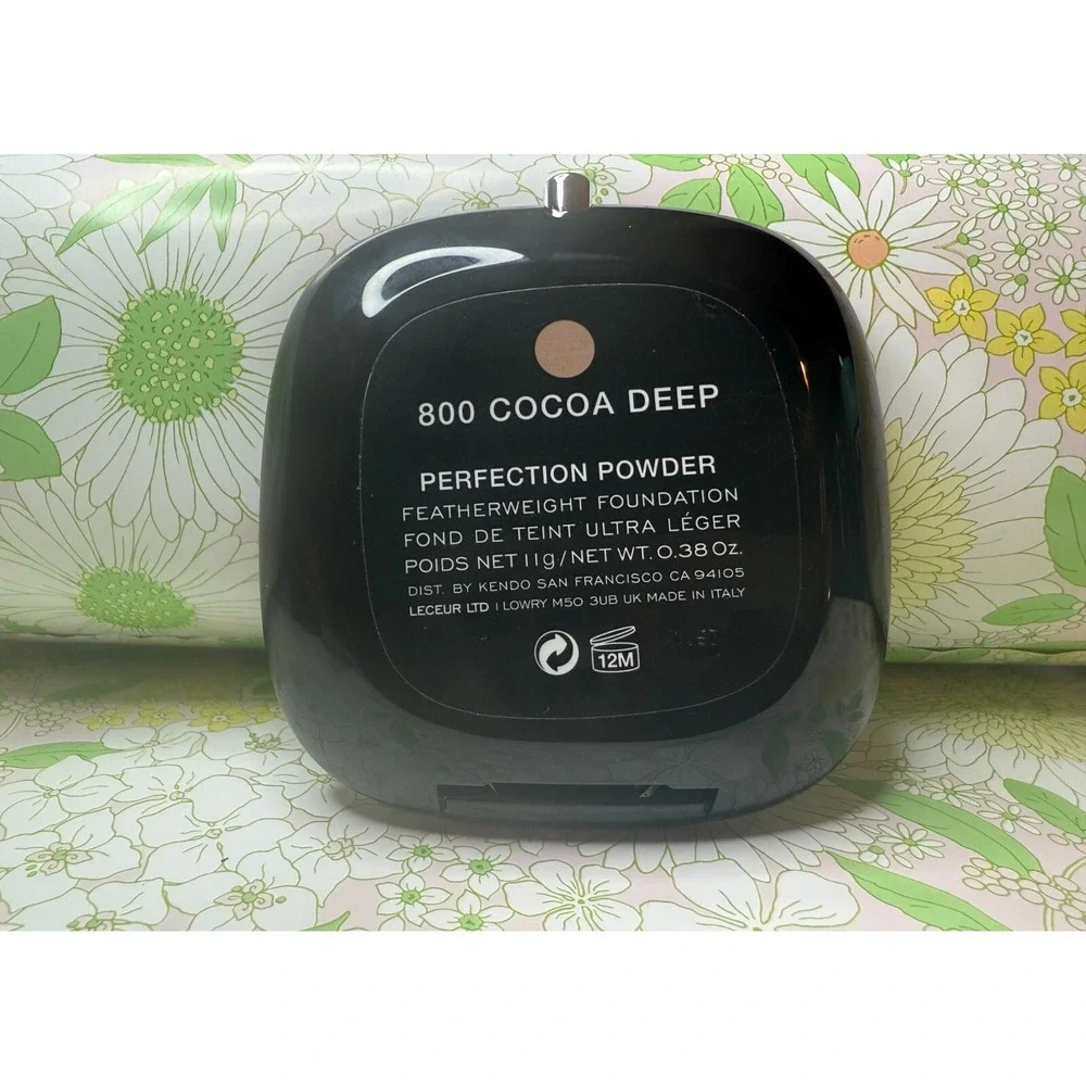 Marc Jacobs Foundation Lot of 2 Perfection Powder Featherweight‎ 800 Cocoa Deep